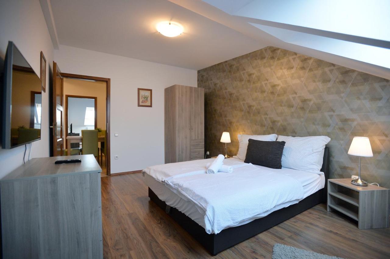 Corner Apartman Eger Extérieur photo