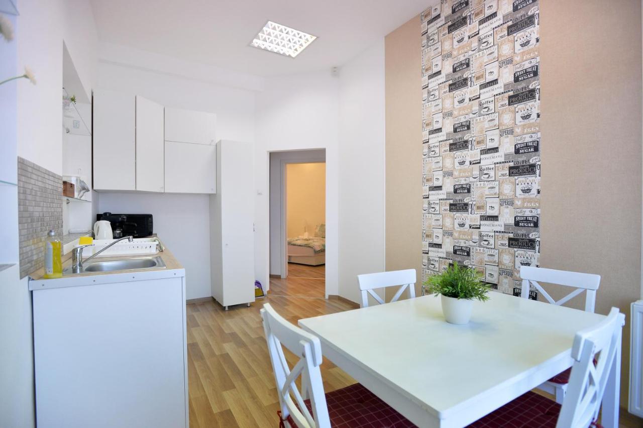 Corner Apartman Eger Extérieur photo