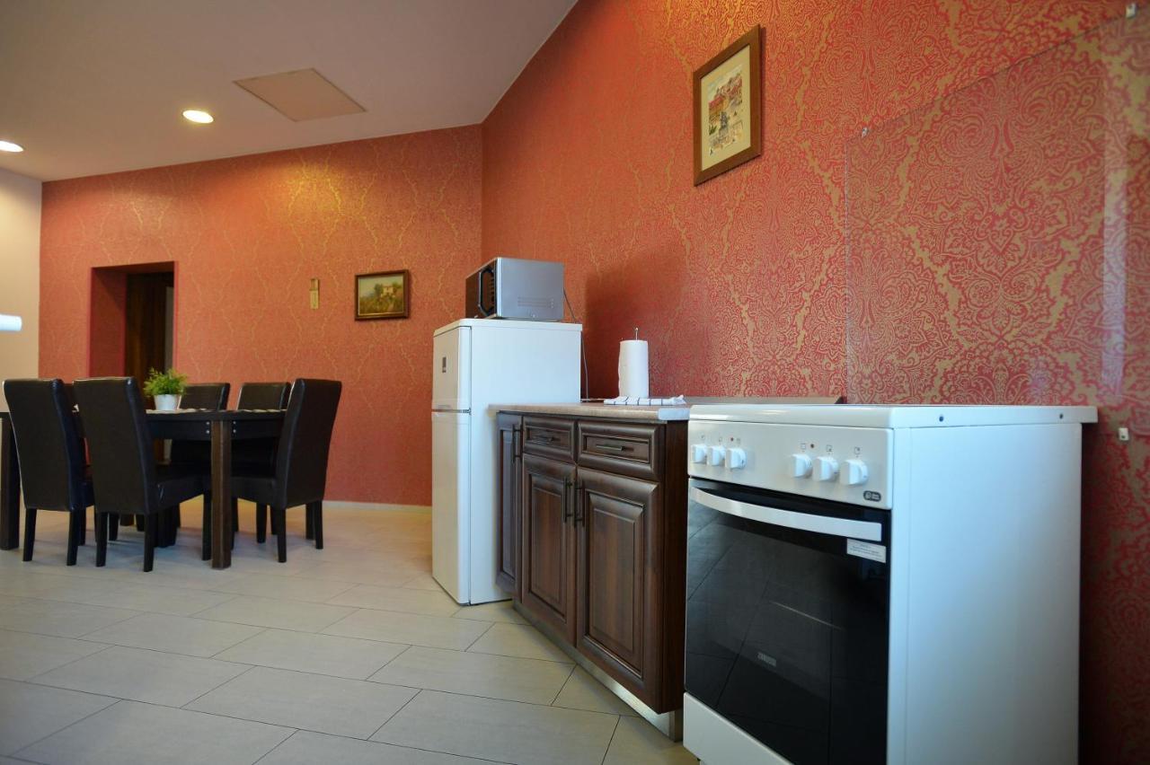 Corner Apartman Eger Extérieur photo