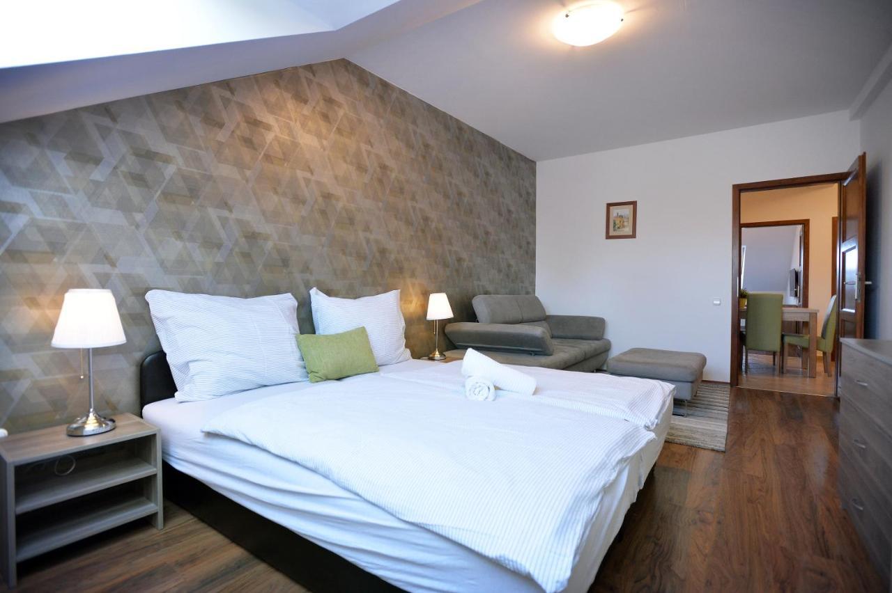 Corner Apartman Eger Extérieur photo