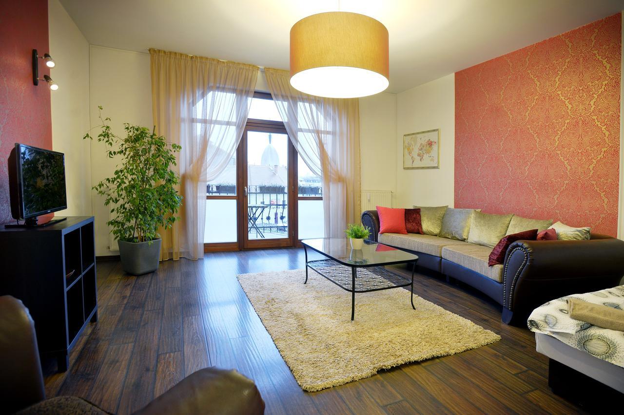 Corner Apartman Eger Extérieur photo